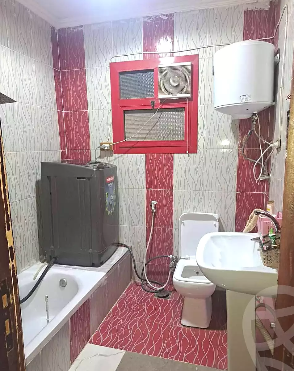 https://aqarmap.com.eg/en/listing/7086097-for-rent-cairo-faisal-kafr-tohormos-queen-nazli-st