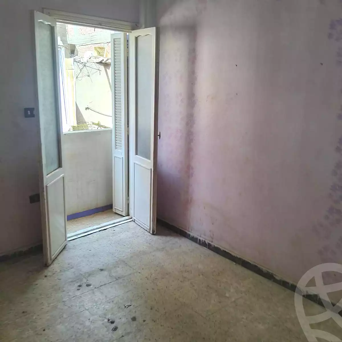 https://aqarmap.com.eg/ar/listing/7086113-for-rent-cairo-ain-shams-mnshy-lthryr