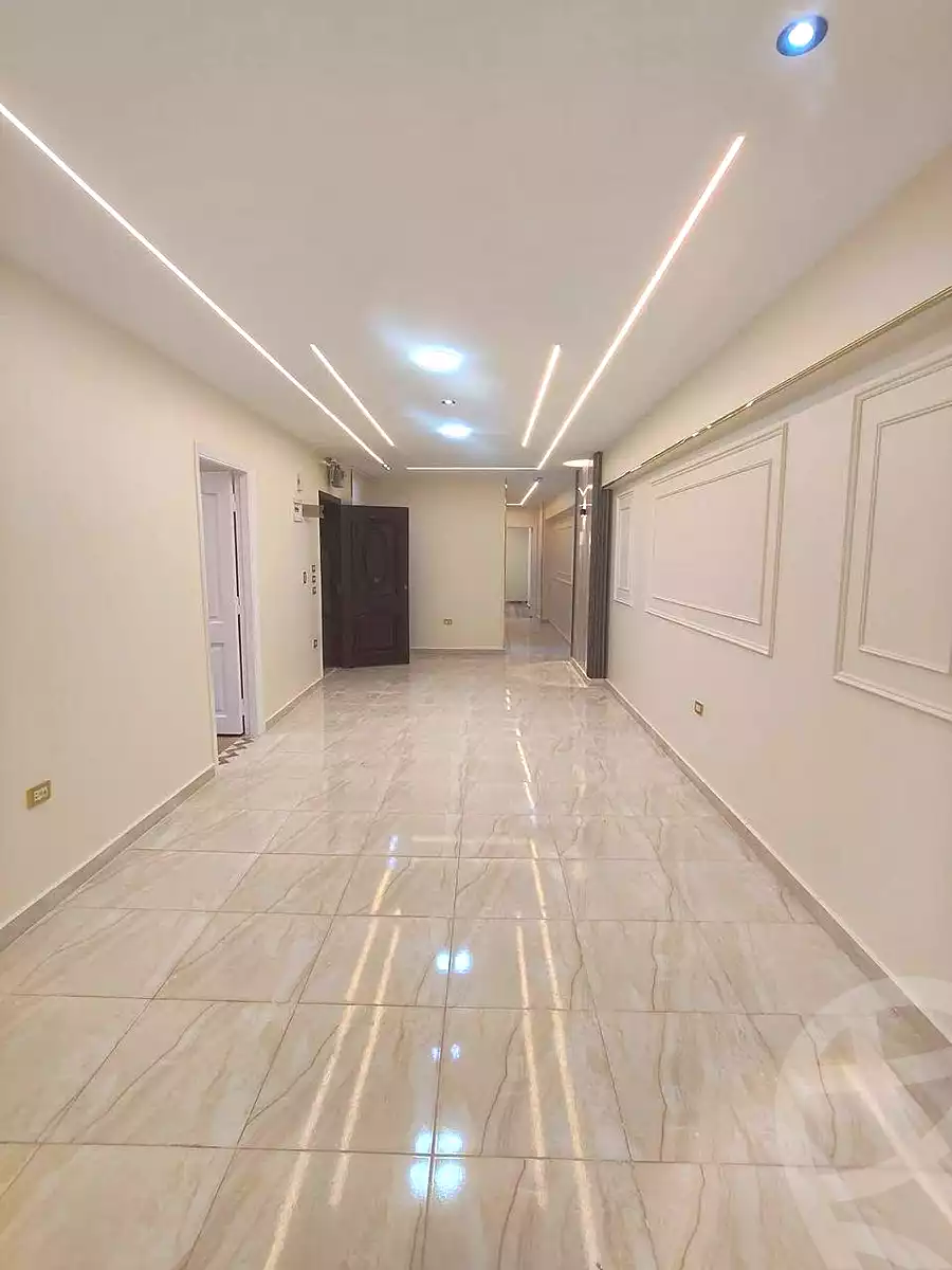 https://aqarmap.com.eg/ar/listing/7086173-for-sale-alexandria-miami-khld-bn-lwlyd