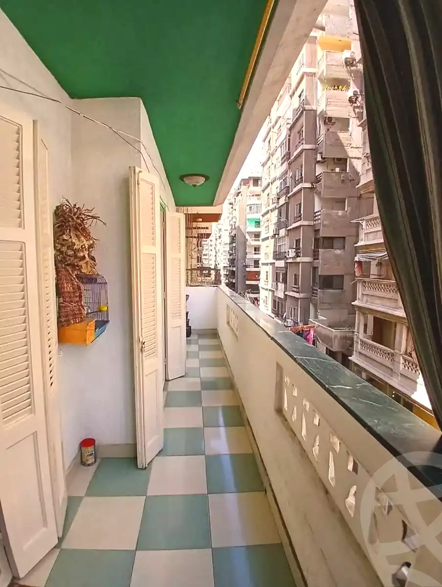 https://aqarmap.com.eg/ar/listing/7086331-for-sale-alexandria-el-asafra-l-sfr-bhry