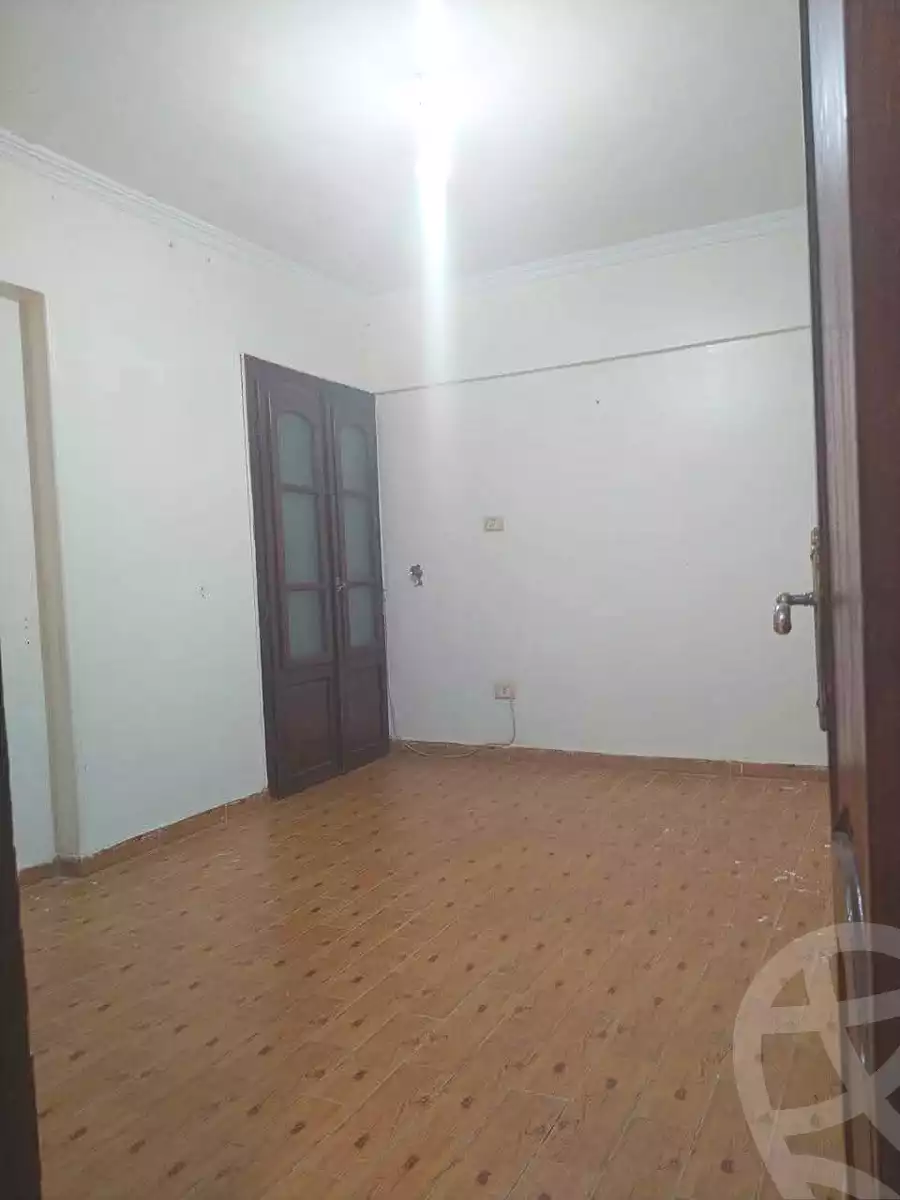 https://aqarmap.com.eg/ar/listing/7086412-for-rent-alexandria-sydy-bshr-sydy-bshr-bhry-shr-mhmwd-l-yswy