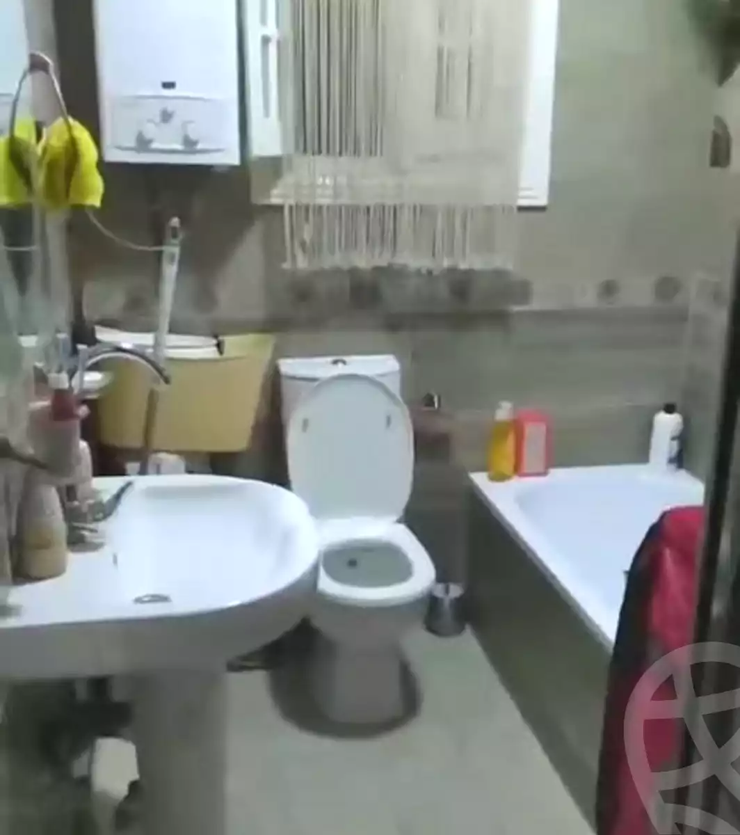 https://aqarmap.com.eg/en/listing/7086511-for-sale-cairo-helwan-hadayek-helwan-el-eshrein-st