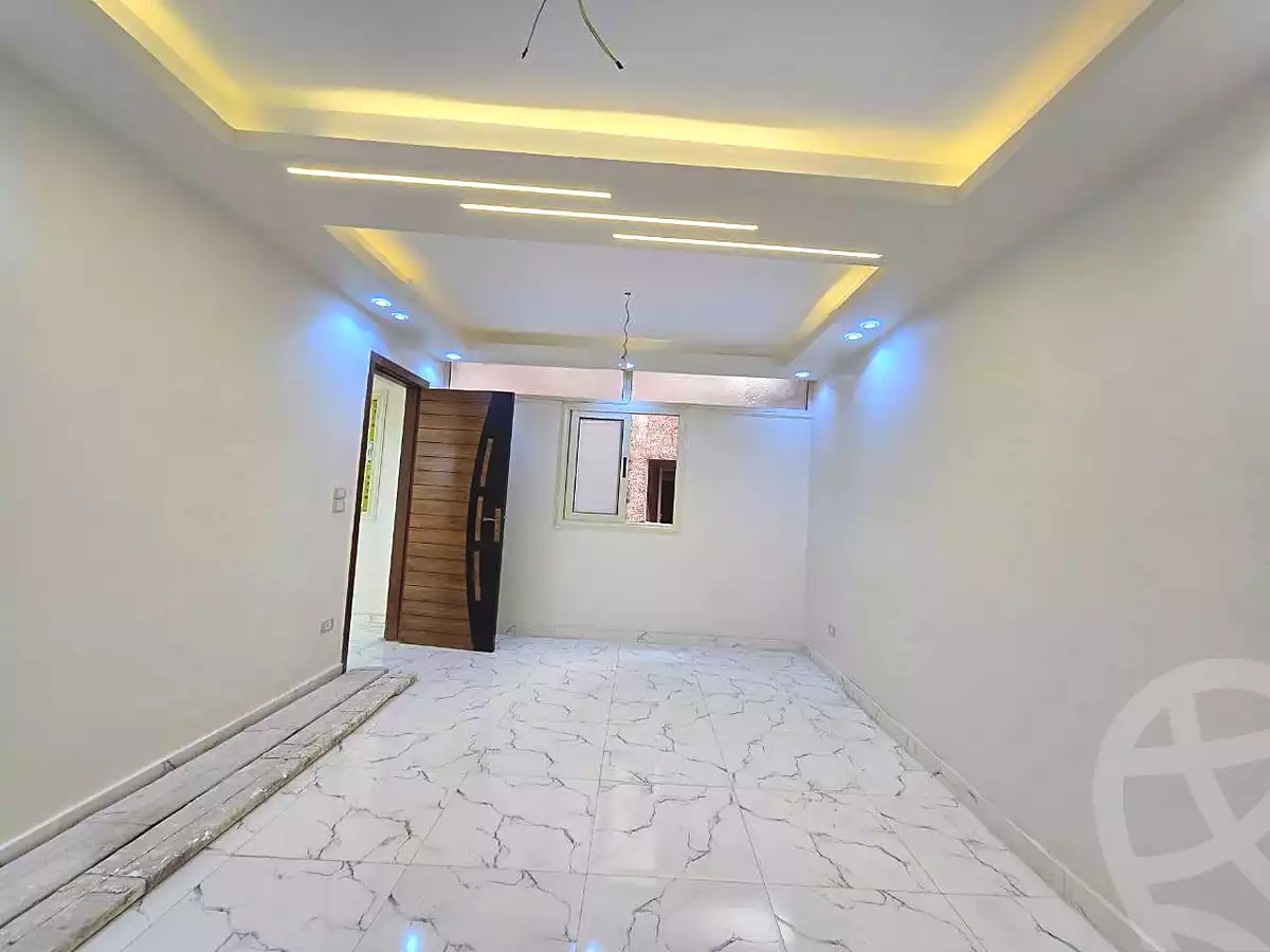 https://aqarmap.com.eg/ar/listing/7086582-for-sale-alexandria-miami-el-gaish-rd-st