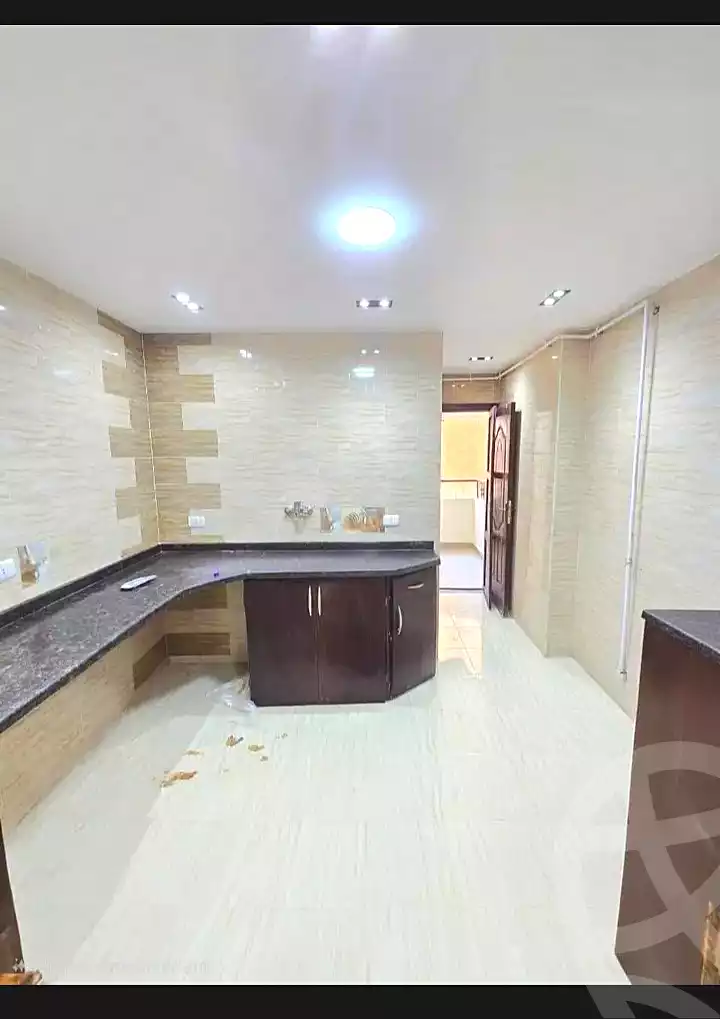 https://aqarmap.com.eg/ar/listing/7086643-for-sale-alexandria-miami-mahmoud-el-isawy-st