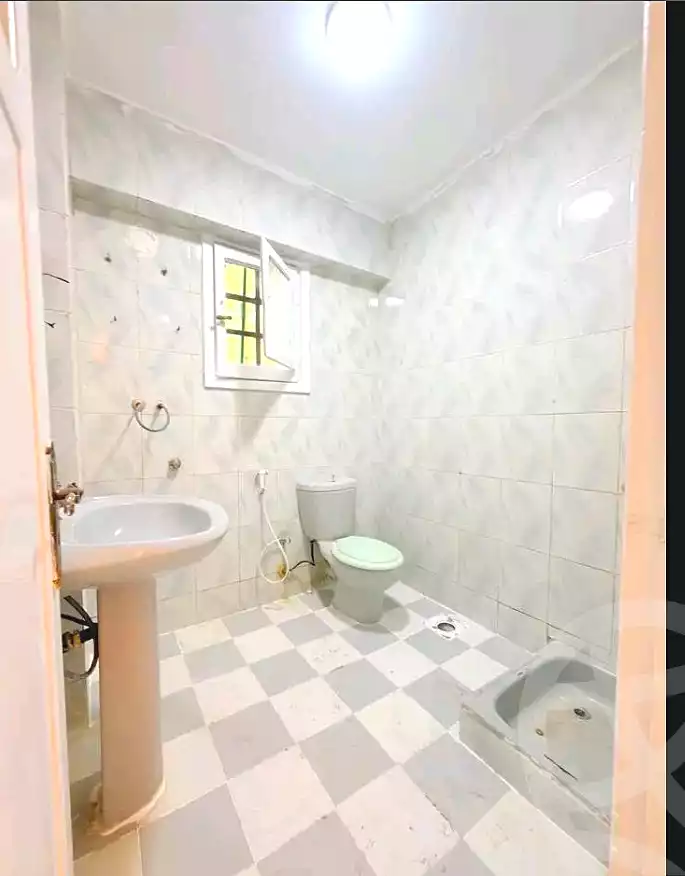 https://aqarmap.com.eg/ar/listing/7086840-for-sale-alexandria-al-agamy-shataa-el-nakheel