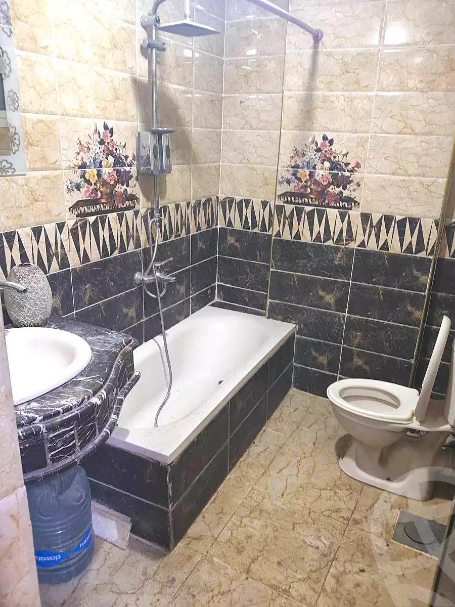 https://aqarmap.com.eg/en/listing/7086877-for-rent-cairo-helwan-hadayek-helwan-nile-corniche-st