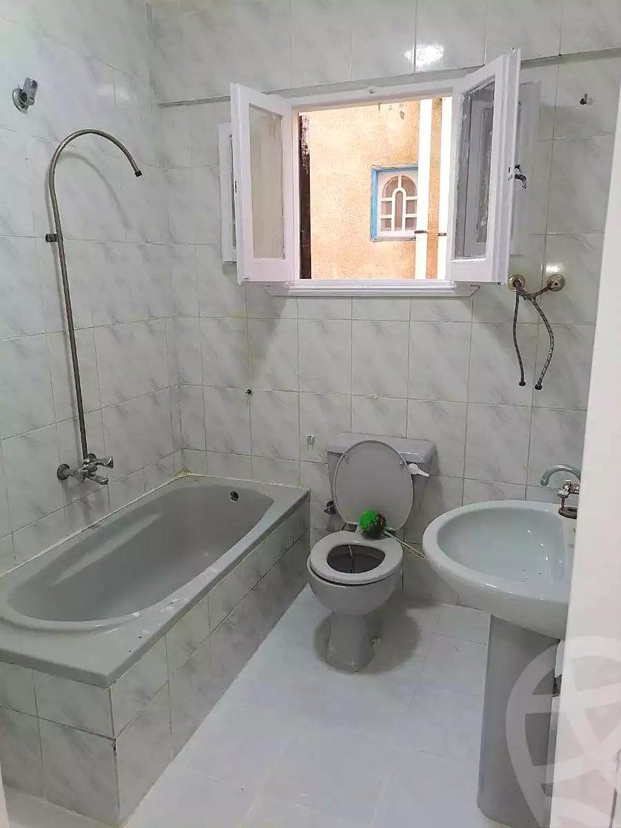 https://aqarmap.com.eg/en/listing/7087010-for-sale-alexandria-al-agamy-shataa-el-nakheel