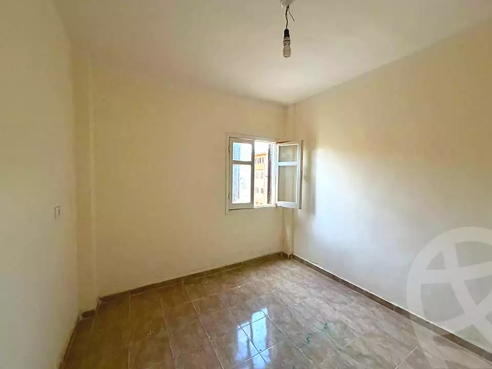 https://aqarmap.com.eg/en/listing/7087066-for-sale-cairo-15th-of-may-manteqat-el-90-fadan