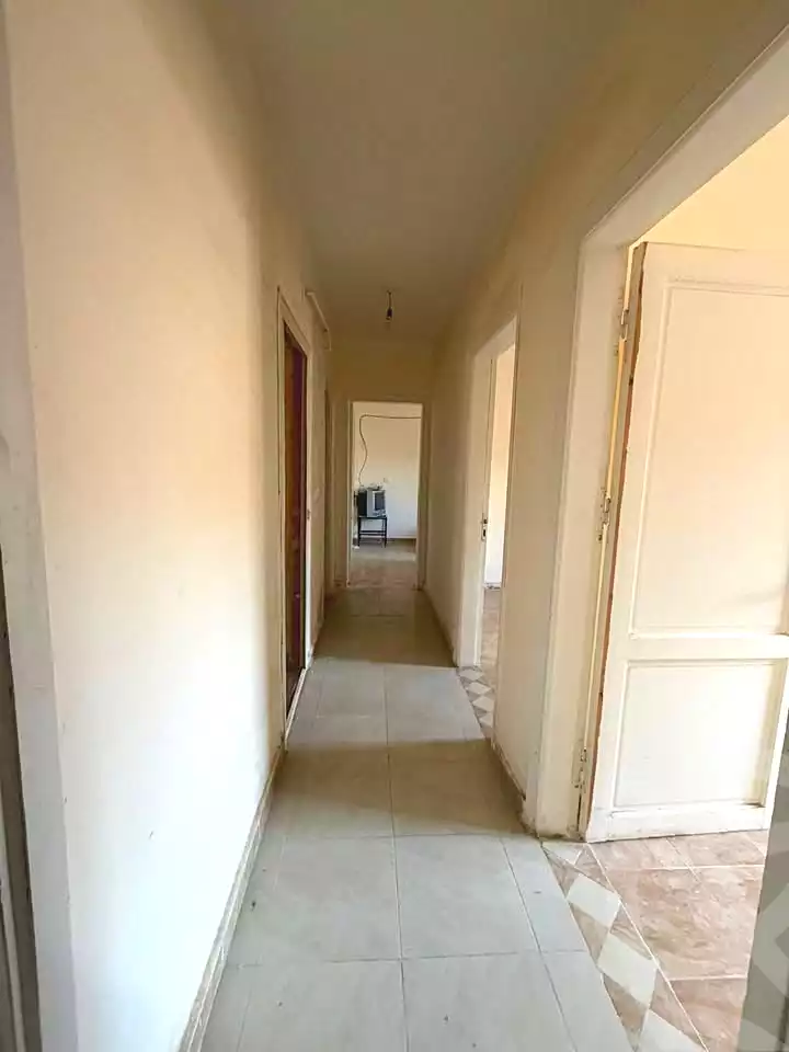 https://aqarmap.com.eg/en/listing/7087066-for-sale-cairo-15th-of-may-manteqat-el-90-fadan