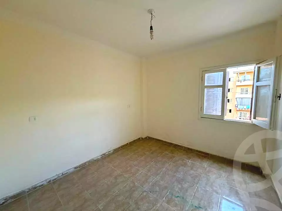 https://aqarmap.com.eg/en/listing/7087418-for-sale-cairo-15th-of-may-manteqat-el-90-fadan