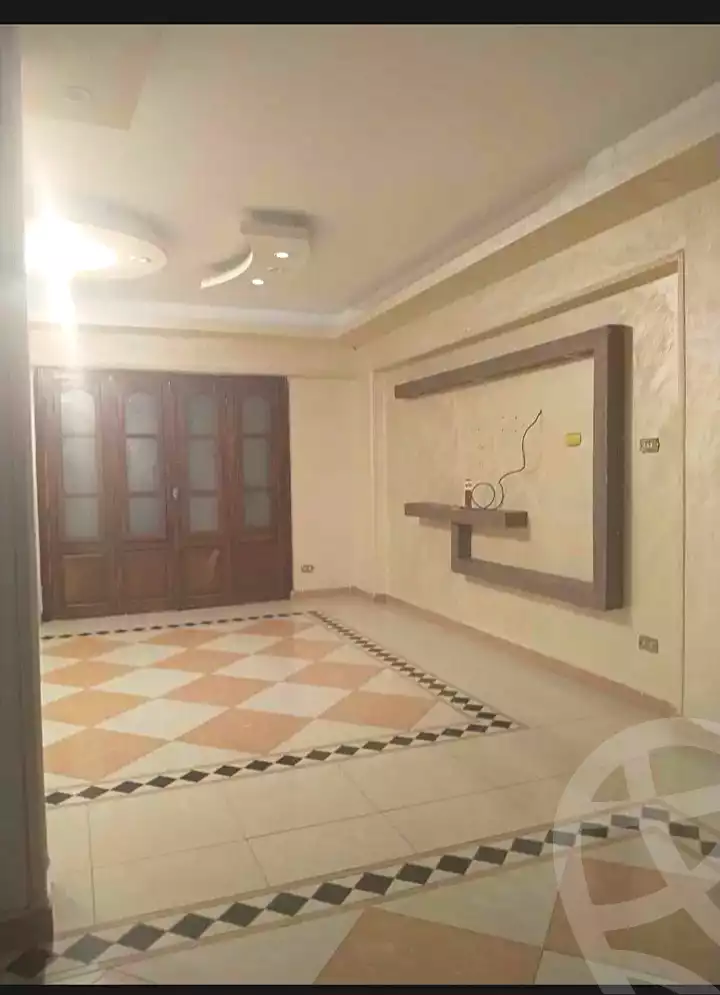 https://aqarmap.com.eg/ar/listing/7087616-for-rent-alexandria-sydy-bshr-sydy-bshr-bhry-shr-mhmwd-l-yswy