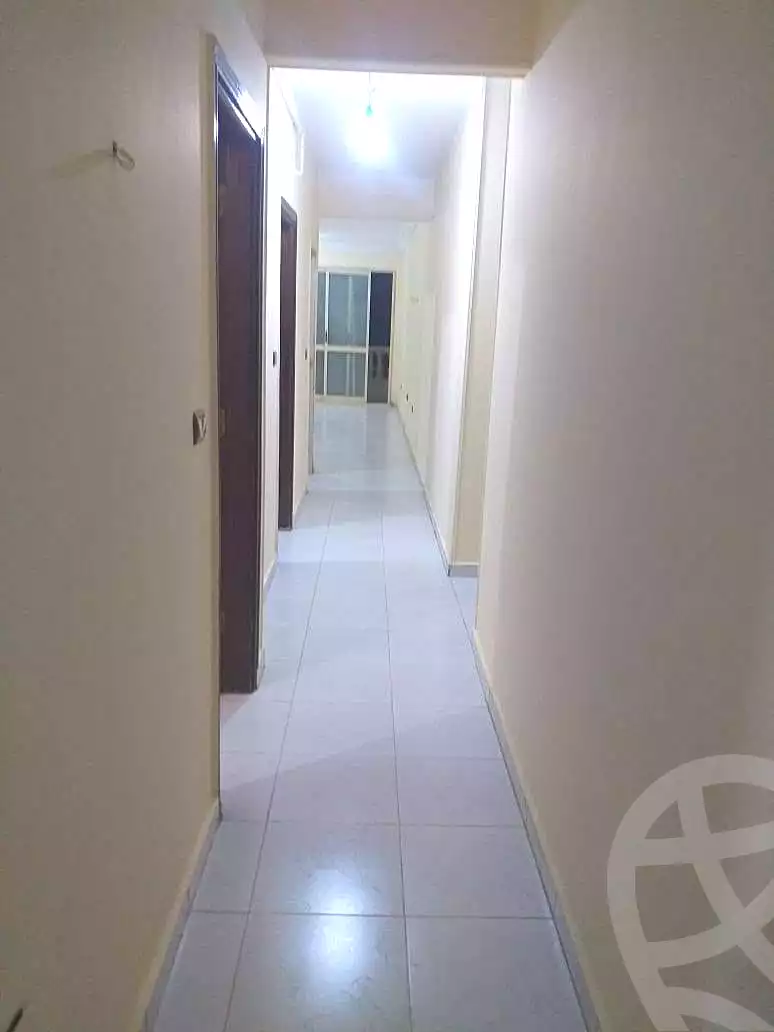 https://aqarmap.com.eg/ar/listing/7087669-for-sale-cairo-faisal-kafr-tohormos-queen-nazli-st