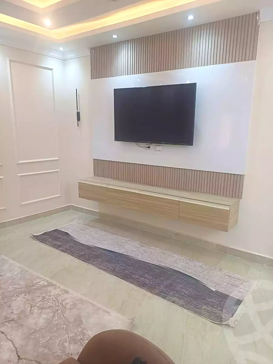 https://aqarmap.com.eg/ar/listing/7087793-for-sale-cairo-new-cairo-south-investors-gamal-abdel-nasser-st