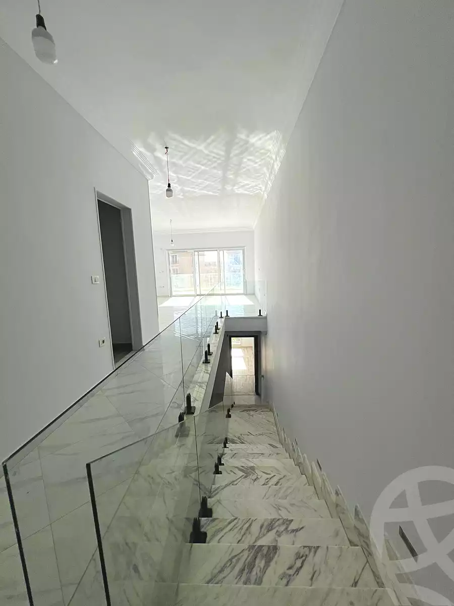 https://aqarmap.com.eg/en/listing/7088021-for-sale-cairo-new-cairo-compounds-hyde-park-park-corner-hyde-park