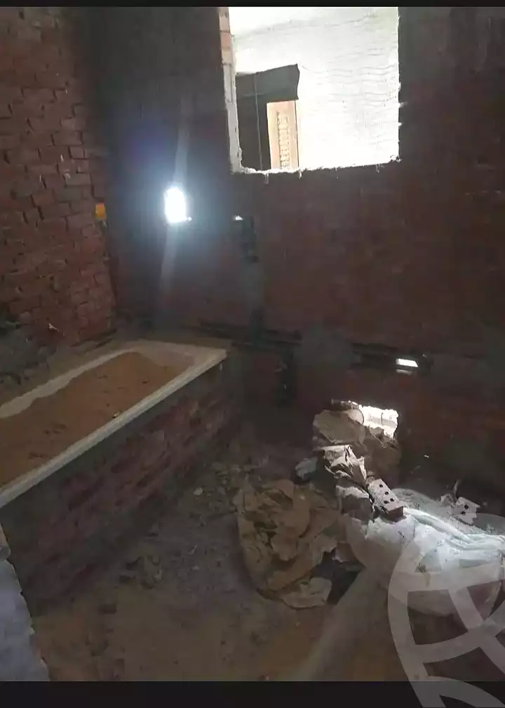 https://aqarmap.com.eg/ar/listing/7088049-for-sale-alexandria-al-agamy-bw-ywsf