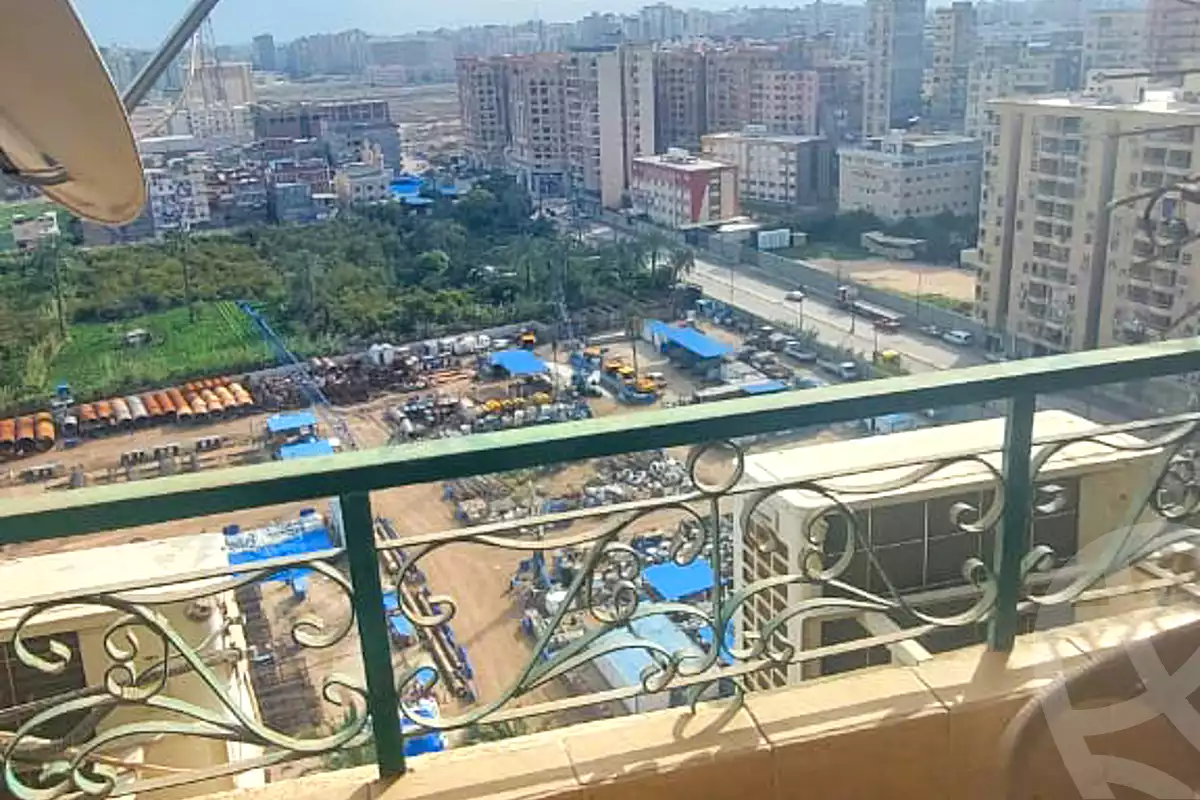 https://aqarmap.com.eg/ar/listing/7088057-for-sale-alexandria-el-montazah-compounds-in-el-montazah-royal-plaza-compound-al-halawany