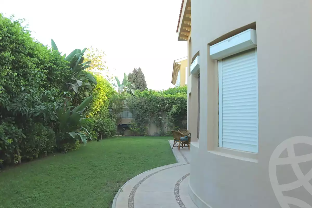 https://aqarmap.com.eg/ar/listing/7088318-for-sale-cairo-new-cairo-compounds-hyde-park-centre-ville-hyde-park