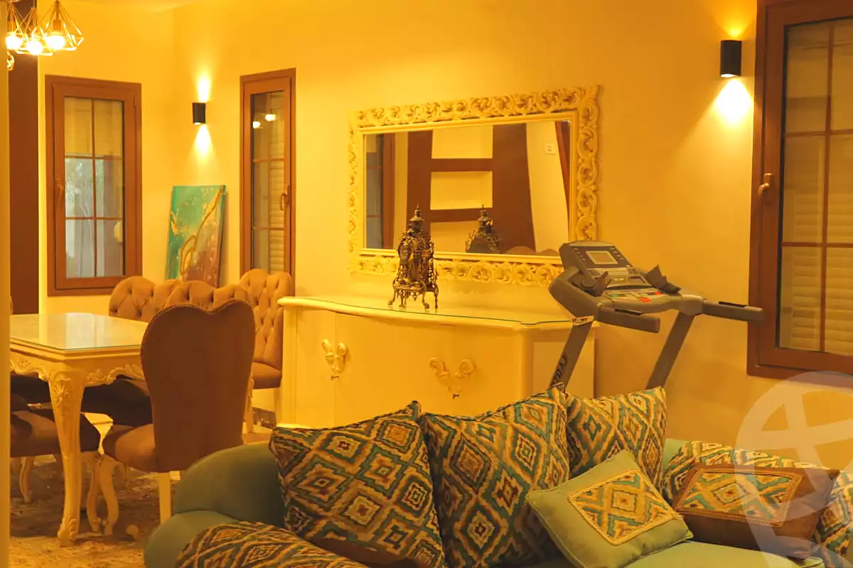 https://aqarmap.com.eg/ar/listing/7088318-for-sale-cairo-new-cairo-compounds-hyde-park-centre-ville-hyde-park