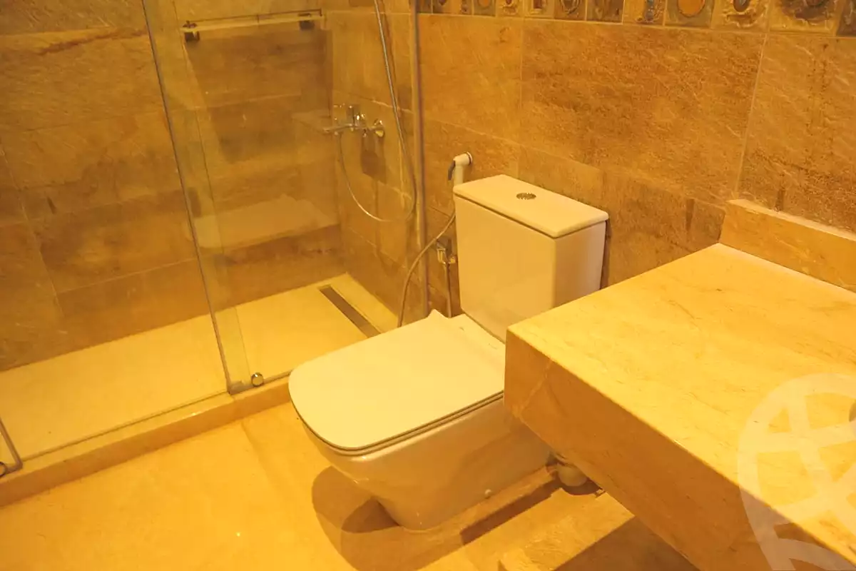 https://aqarmap.com.eg/en/listing/7088351-for-rent-cairo-new-cairo-compounds-hyde-park-centre-ville-hyde-park