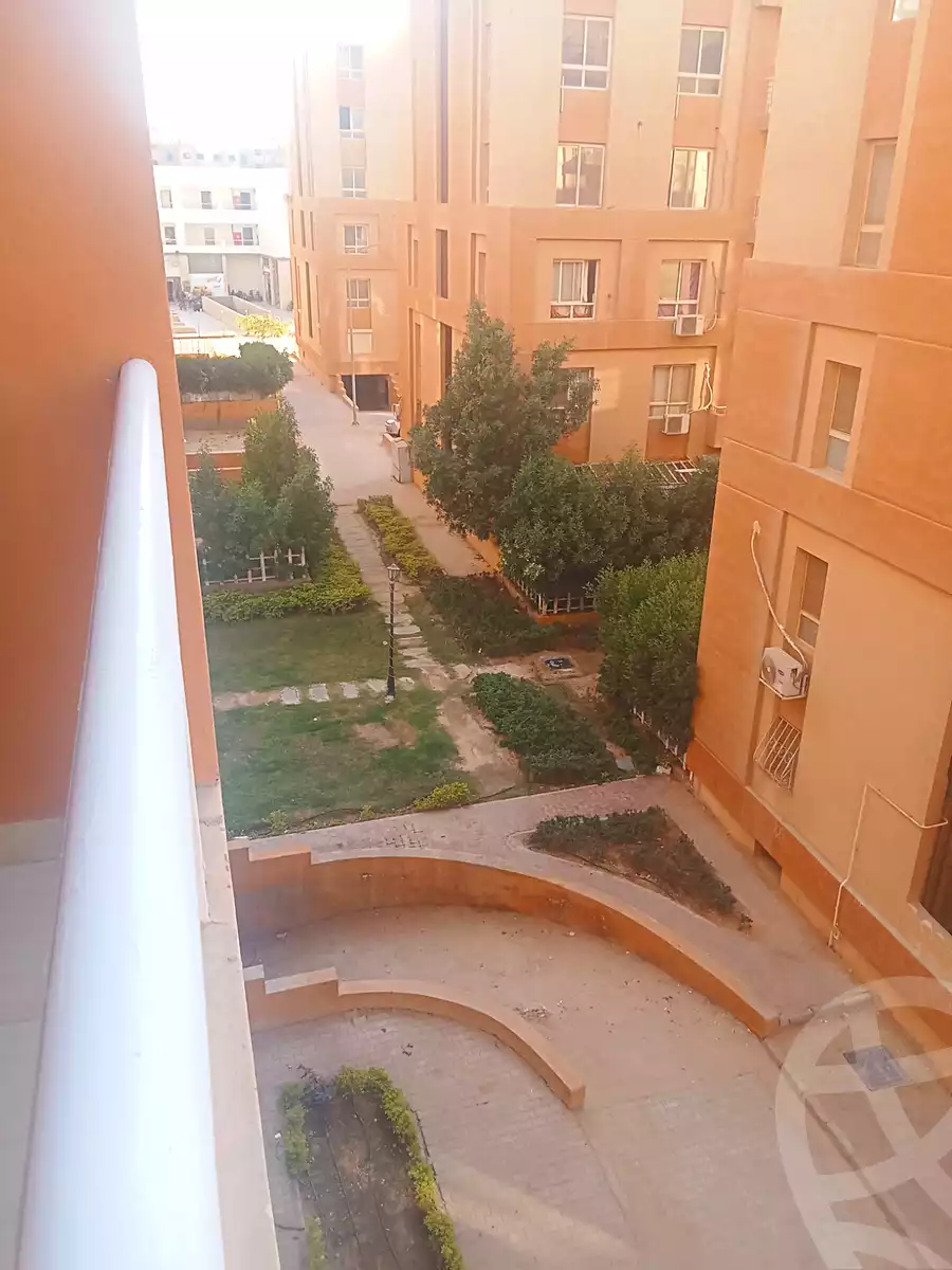 https://aqarmap.com.eg/en/listing/7088903-for-sale-cairo-6th-of-october-hadaeq-october-compounds-degla-gardens