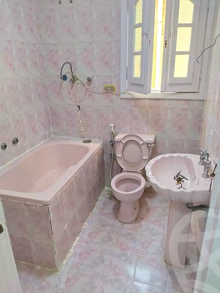https://aqarmap.com.eg/en/listing/7088965-for-sale-alexandria-al-agamy-shataa-el-nakheel