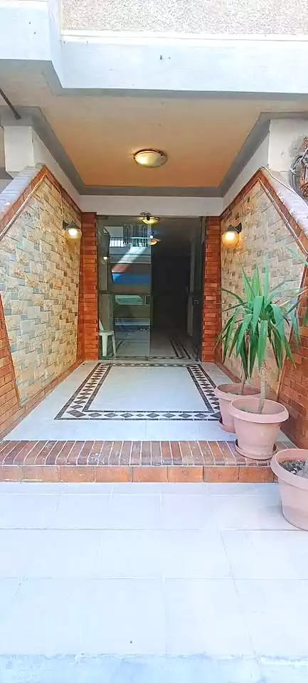 https://aqarmap.com.eg/ar/listing/7088989-for-sale-alexandria-al-agamy-shataa-el-nakheel