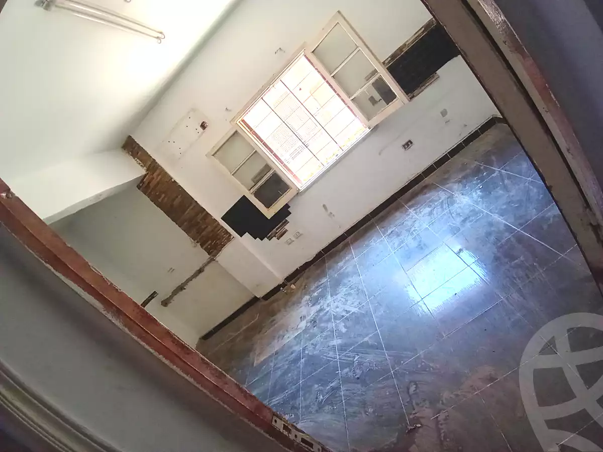 https://aqarmap.com.eg/ar/listing/7089110-for-sale-cairo-helwan-wdy-hwf-rd-no-4