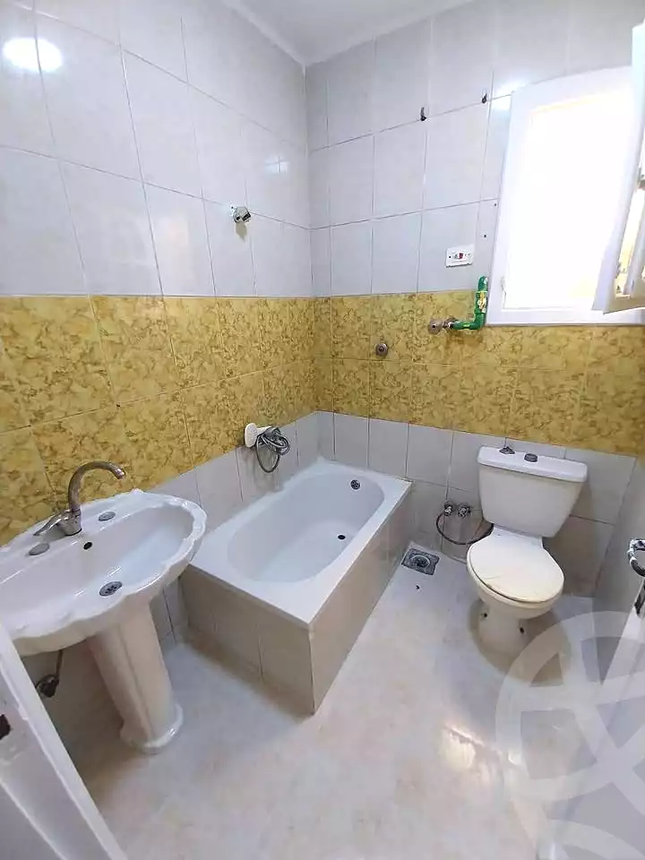 https://aqarmap.com.eg/ar/listing/7089147-for-sale-alexandria-al-agamy-shataa-el-nakheel