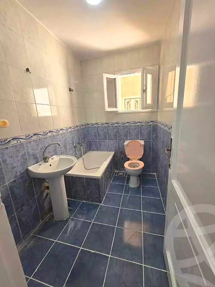 https://aqarmap.com.eg/ar/listing/7089279-for-sale-alexandria-al-agamy-shataa-el-nakheel