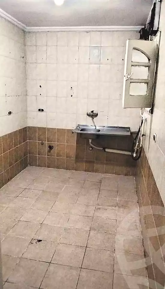 https://aqarmap.com.eg/ar/listing/7089523-for-sale-alexandria-el-asafra-l-sfr-bhry-atlas-st