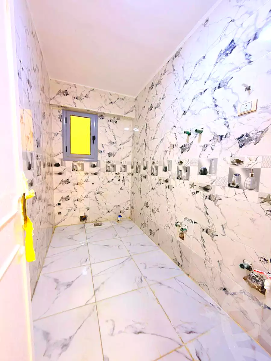 https://aqarmap.com.eg/en/listing/7089704-for-sale-alexandria-al-agamy-shataa-el-nakheel-street-21