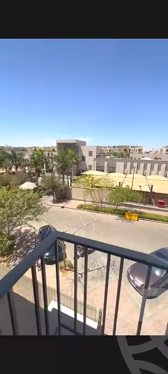 https://aqarmap.com.eg/ar/listing/7089708-for-sale-cairo-new-cairo-compounds-eastown-eastown-parks