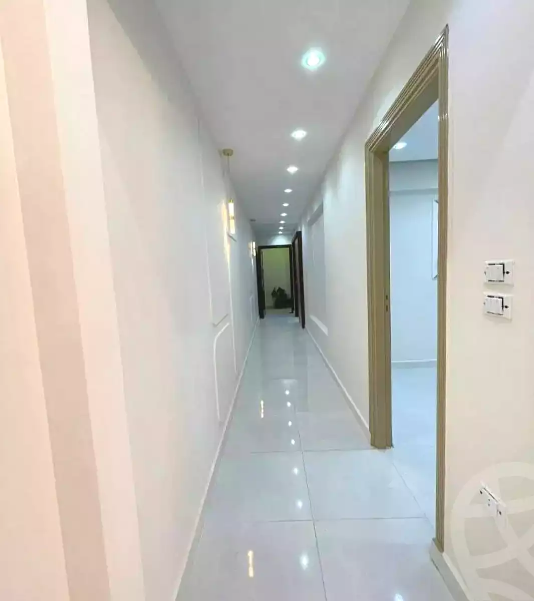 https://aqarmap.com.eg/ar/listing/7090558-for-sale-alexandria-al-agamy-lbytsh-bianchiii