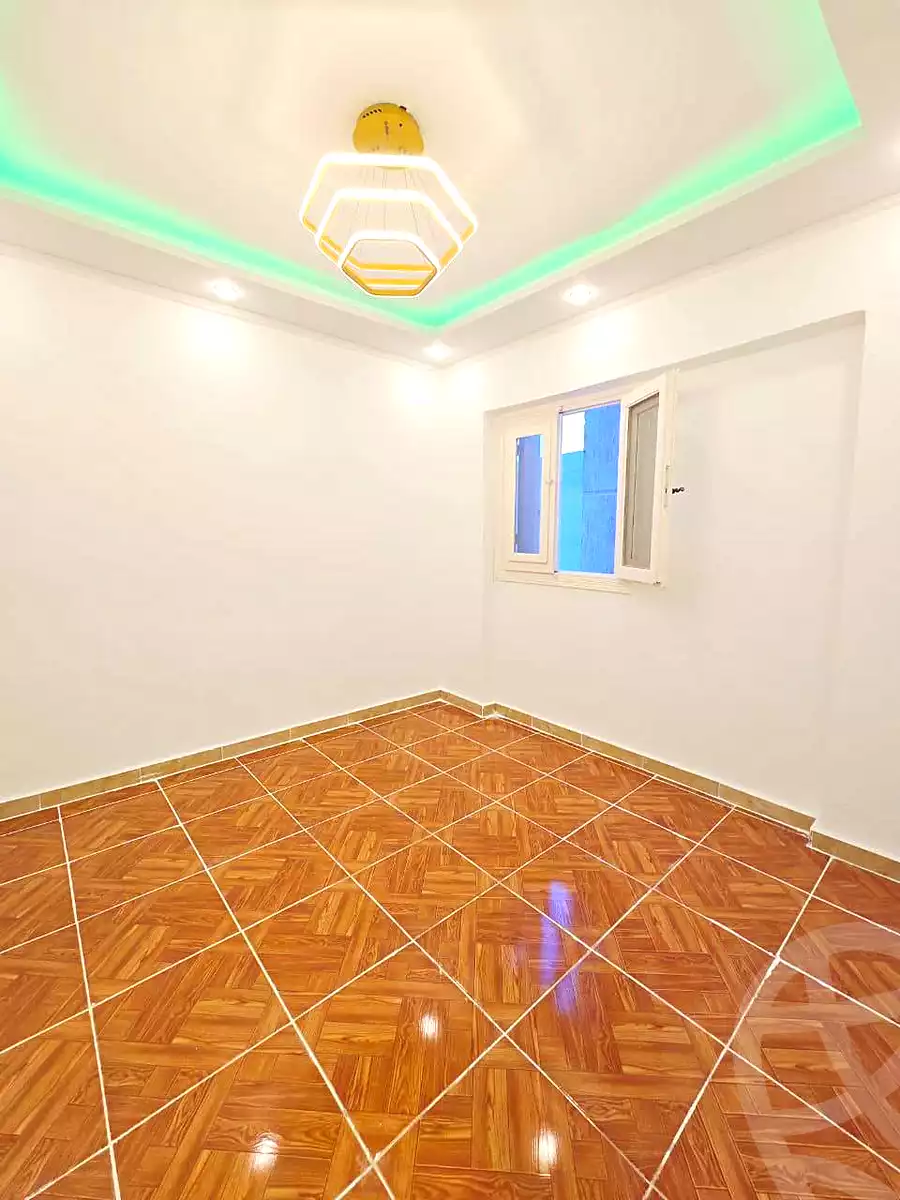 https://aqarmap.com.eg/ar/listing/7090947-for-sale-alexandria-al-agamy-shataa-el-nakheel-street-4