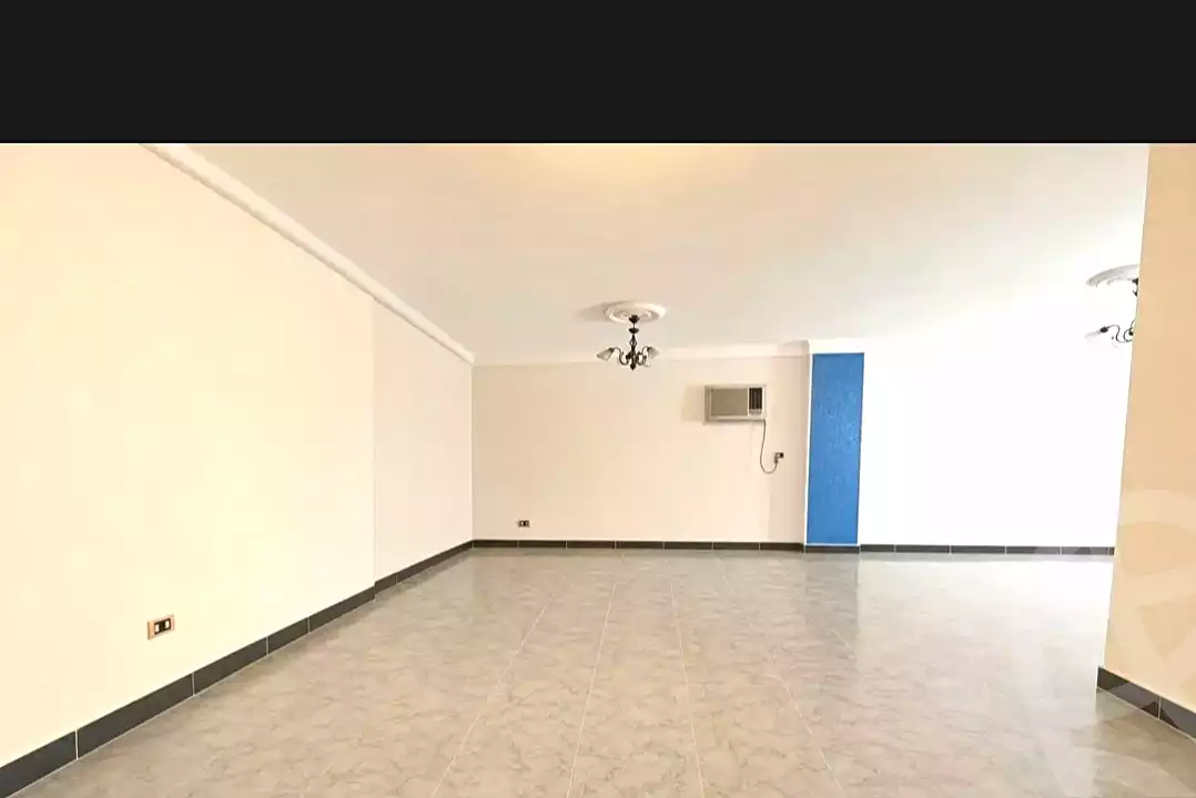 https://aqarmap.com.eg/ar/listing/7090989-for-sale-alexandria-miami-el-zobeir-ibn-el-awam-st