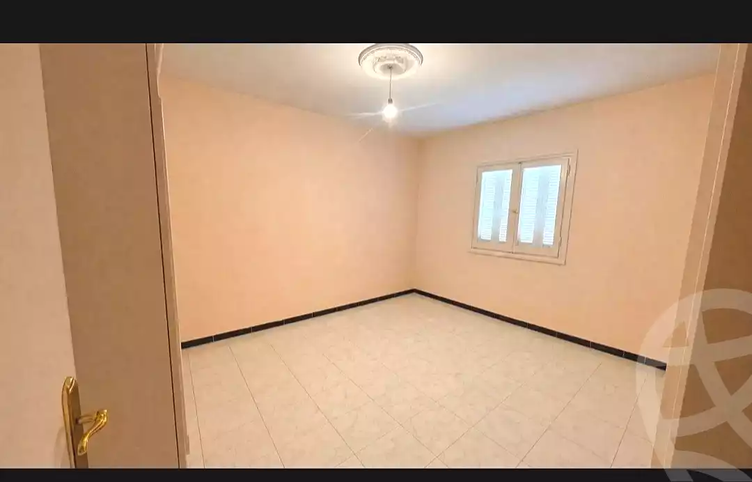https://aqarmap.com.eg/ar/listing/7090989-for-sale-alexandria-miami-el-zobeir-ibn-el-awam-st