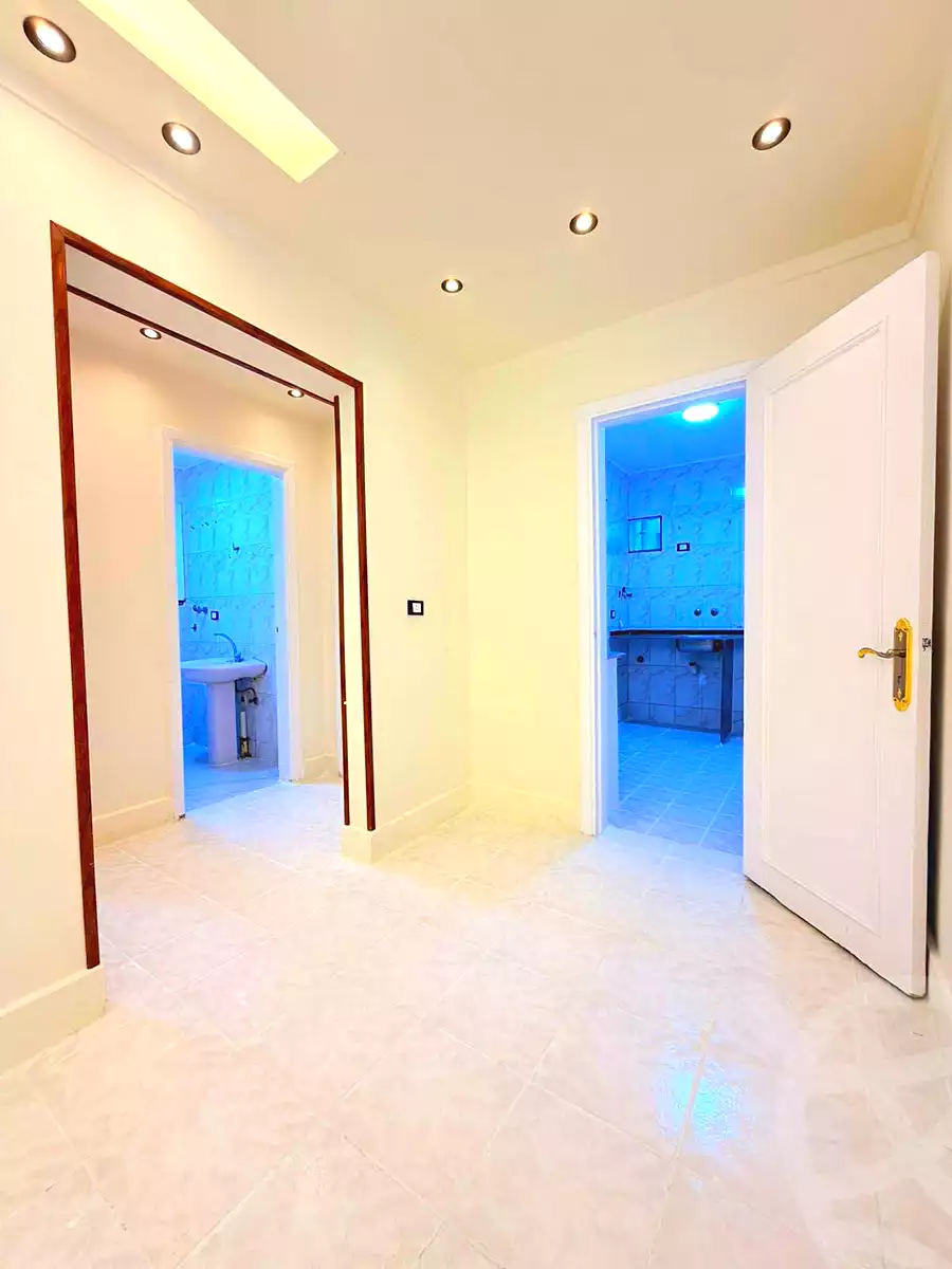 https://aqarmap.com.eg/ar/listing/7091064-for-sale-alexandria-al-agamy-shataa-el-nakheel-street-23