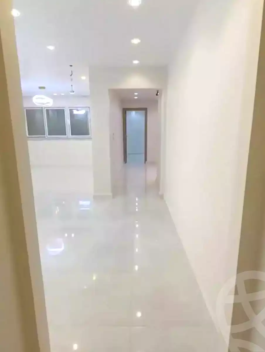 https://aqarmap.com.eg/ar/listing/7091353-for-sale-alexandria-al-agamy-lbytsh-bianchiii
