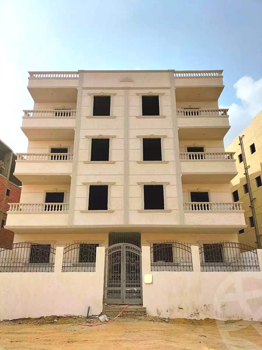 https://aqarmap.com.eg/ar/listing/7091754-for-sale-cairo-badr-city-hai-el-ashgar-featured-neighborhood-el-imam-el-bokhary-st