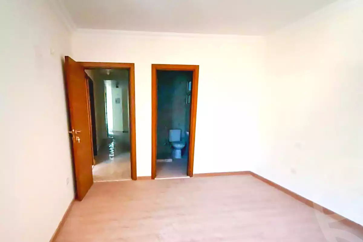 https://aqarmap.com.eg/en/listing/7091900-for-rent-alexandria-roshdy-roushdy-st