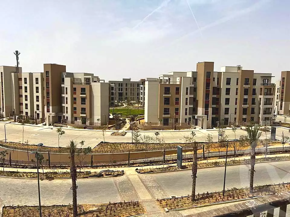 https://aqarmap.com.eg/ar/listing/7091933-for-sale-cairo-new-cairo-compounds-district-5-d-park-district-5-compound-marakez