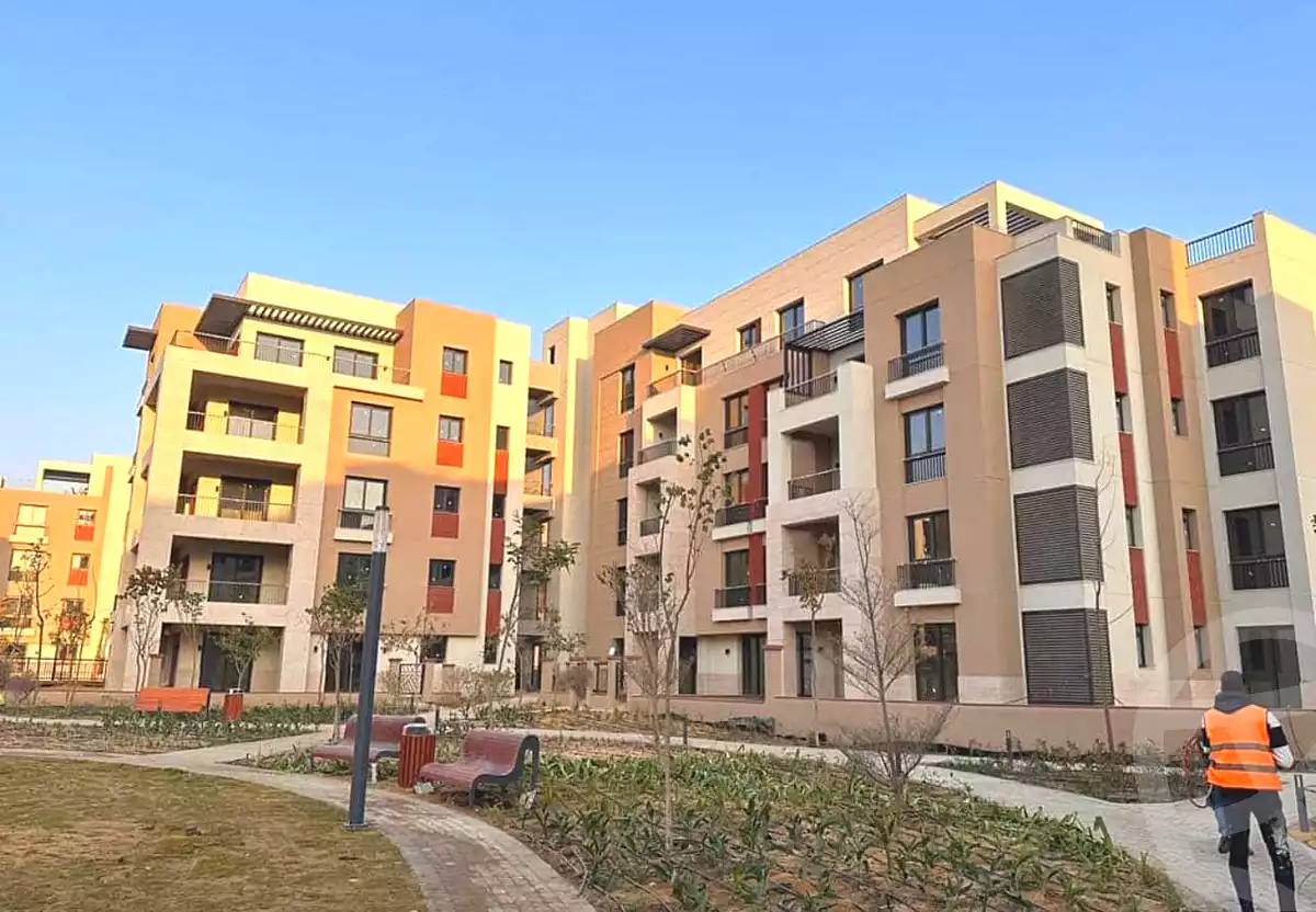 https://aqarmap.com.eg/ar/listing/7091965-for-sale-cairo-new-cairo-compounds-district-5