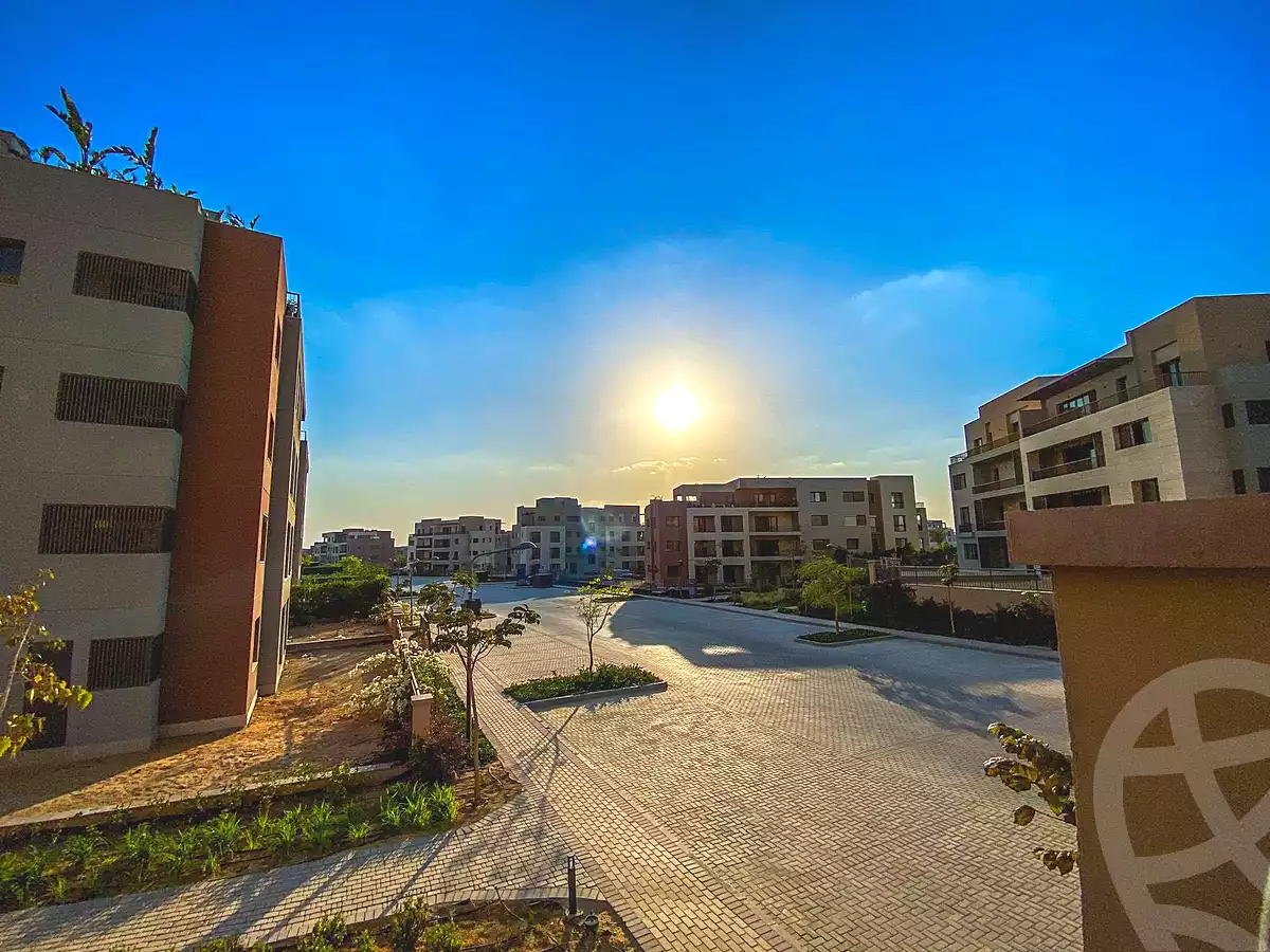 https://aqarmap.com.eg/ar/listing/7091965-for-sale-cairo-new-cairo-compounds-district-5