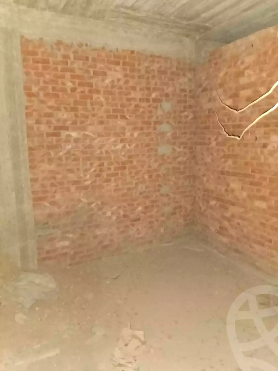 https://aqarmap.com.eg/ar/listing/7092015-for-sale-cairo-helwan-hadayek-helwan-nile-corniche-st