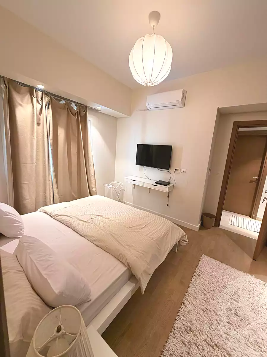 https://aqarmap.com.eg/ar/listing/7092027-for-rent-cairo-new-cairo-compounds-mivida-mivida-business-park-emaar