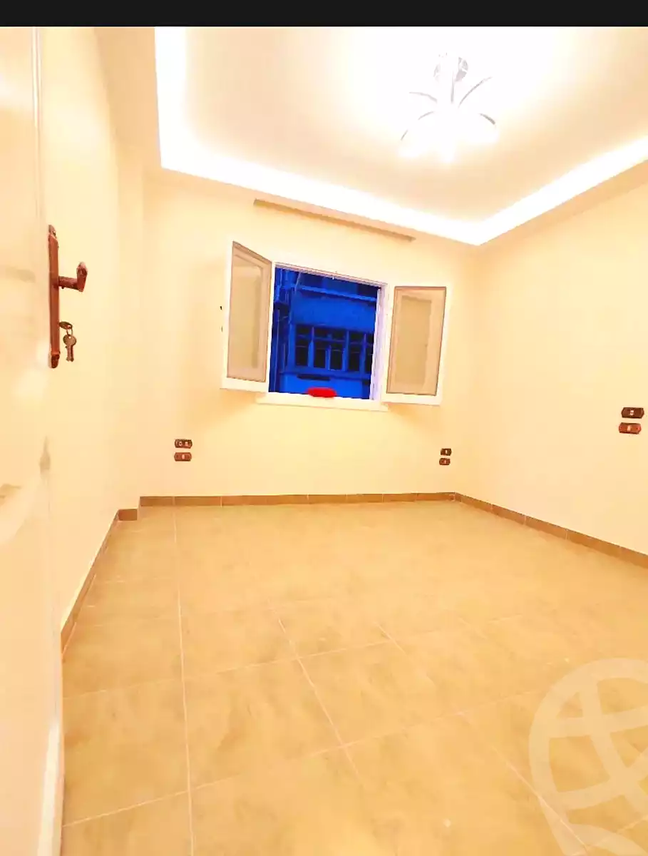 https://aqarmap.com.eg/en/listing/7092421-for-sale-alexandria-sydy-bshr-sydy-bshr-bhry-khalil-hamada-st