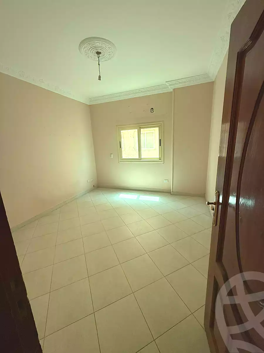 https://aqarmap.com.eg/ar/listing/7092949-for-sale-cairo-new-cairo-el-ahyaa-third-neighborhood-street-1