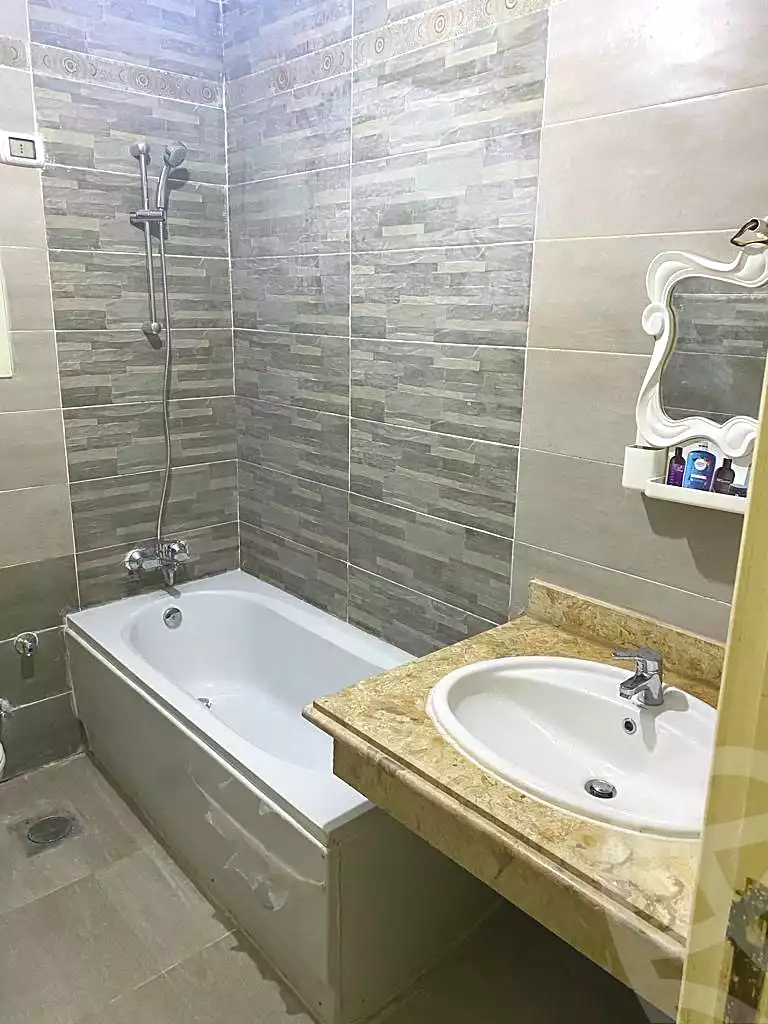 https://aqarmap.com.eg/ar/listing/7092972-for-rent-cairo-new-administrative-capital-r3-lmqsd-almaqsed-villas