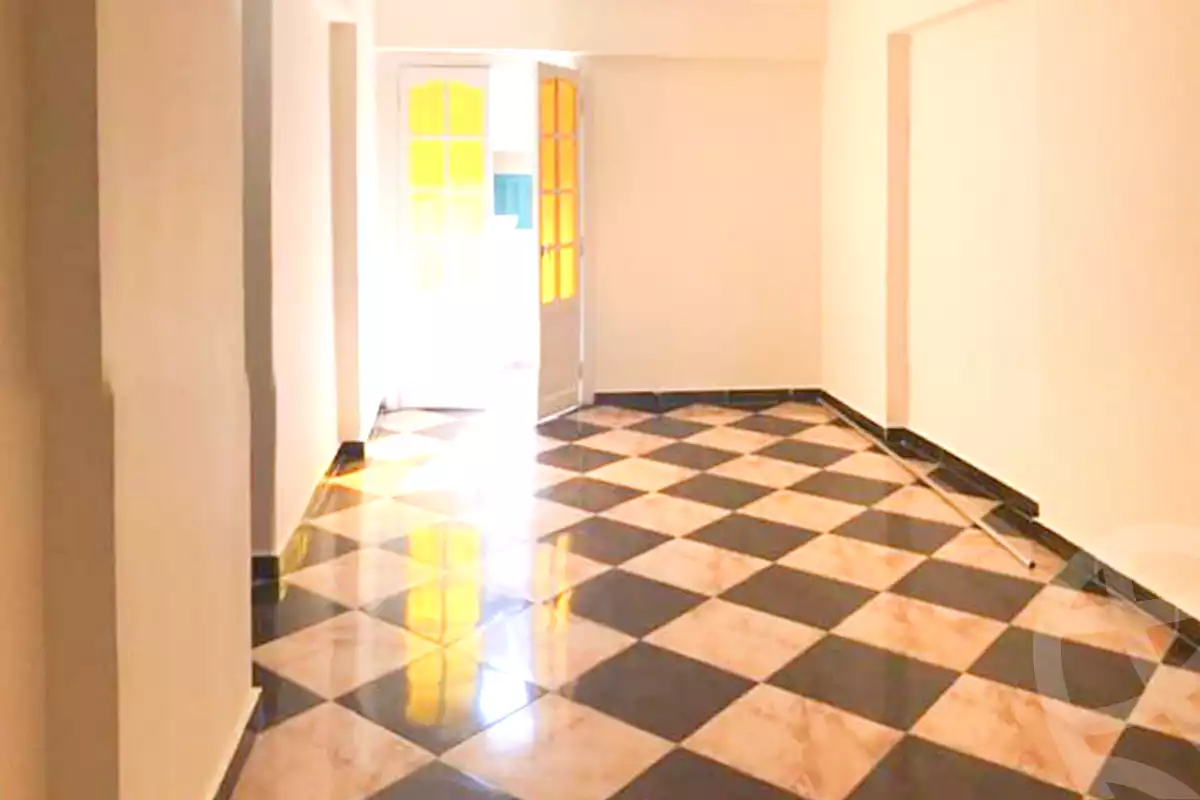 https://aqarmap.com.eg/ar/listing/7093056-for-sale-alexandria-el-mandara-tryq-ljysh