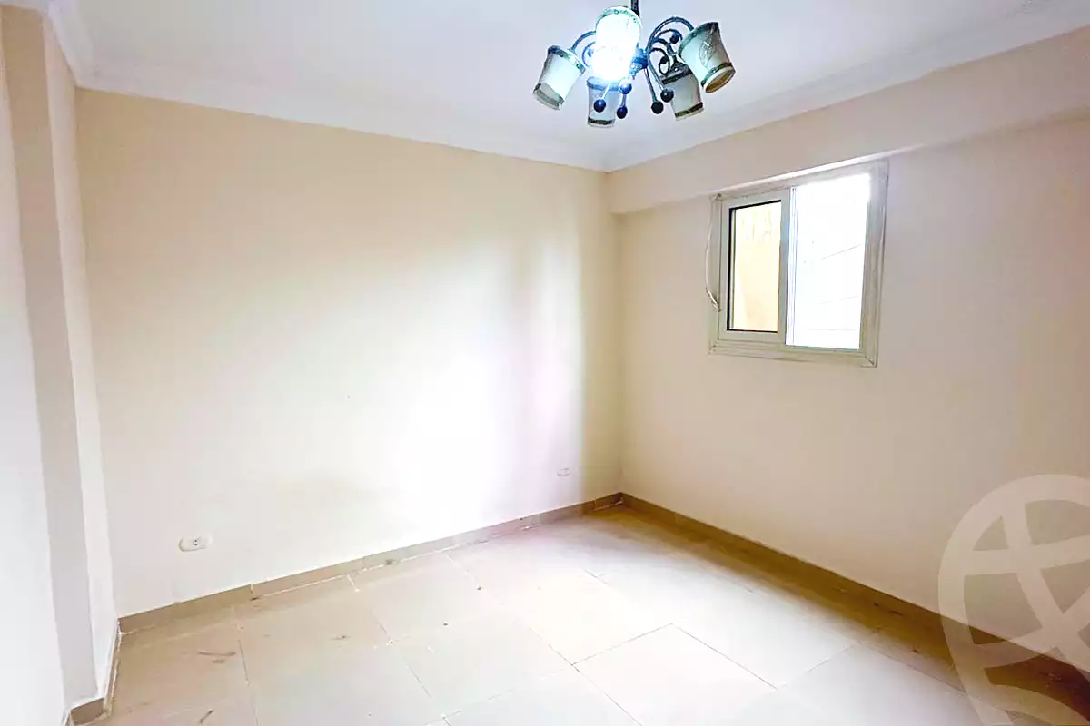 https://aqarmap.com.eg/en/listing/7093185-for-sale-alexandria-sporting-el-geish-road